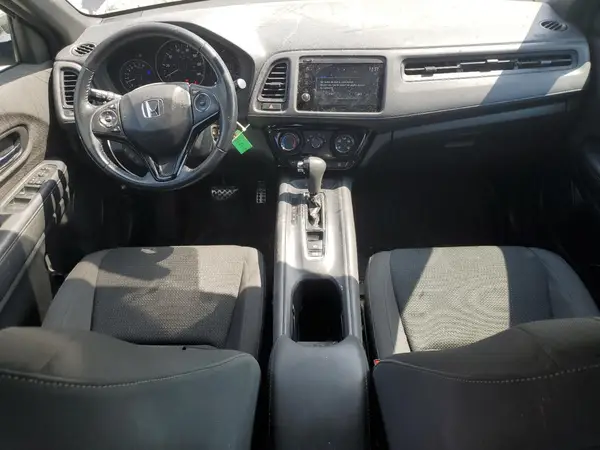 3CZRU6H17KG700330 2019 HONDA HR-V - Image 8