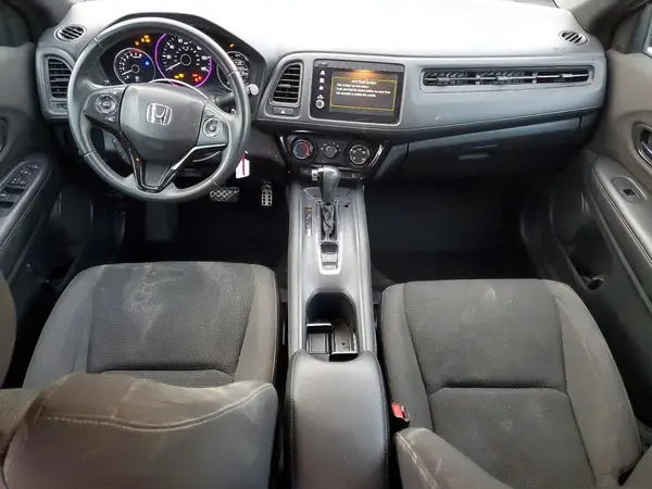 3CZRU6H17KG702126 2019 HONDA HR-V - Image 8