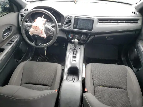 3CZRU6H17KG704040 2019 HONDA HR-V - Image 8
