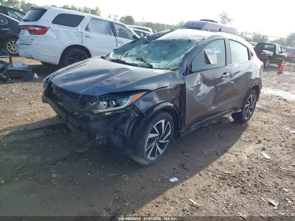 3CZRU6H17KG704975 2019 HONDA HR-V - Image 2