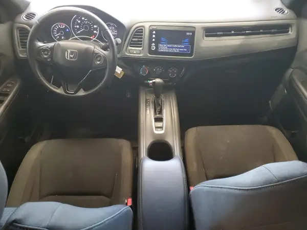 3CZRU6H17KG705561 2019 HONDA HR-V - Image 8