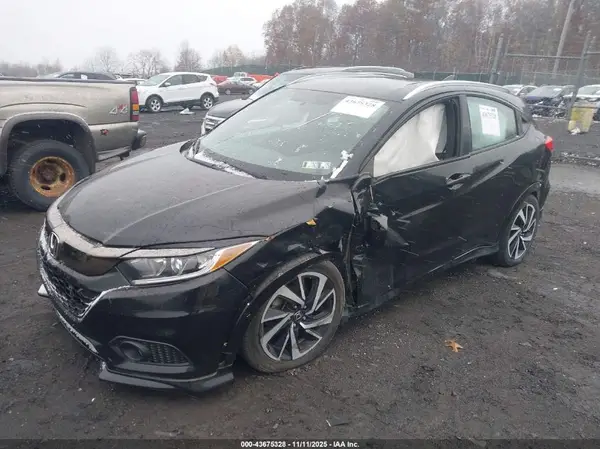 3CZRU6H17KG705916 2019 HONDA HR-V - Image 2