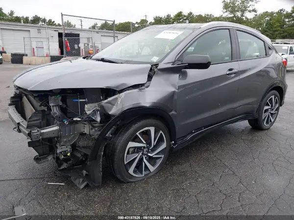 3CZRU6H17KG706869 2019 HONDA HR-V - Image 2