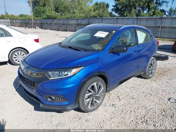 3CZRU6H17KG709724 2019 HONDA HR-V - Image 2