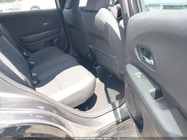 3CZRU6H17KG711912 2019 HONDA HR-V - Image 8
