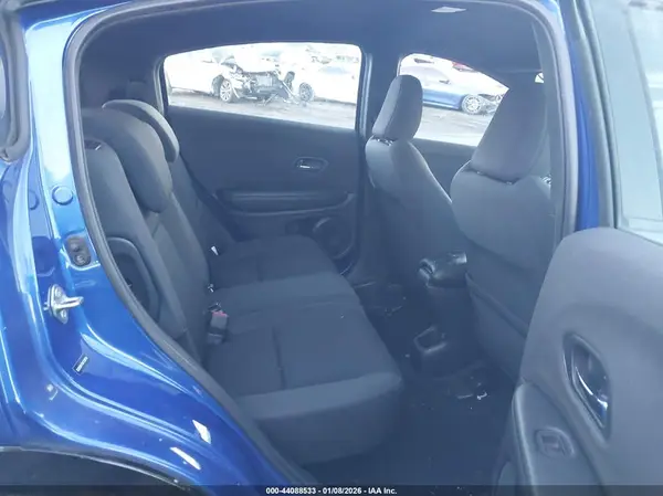 3CZRU6H17KG729519 2019 HONDA HR-V - Image 8
