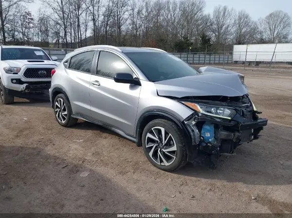 3CZRU6H17KG733831 2019 HONDA HR-V - Image 1