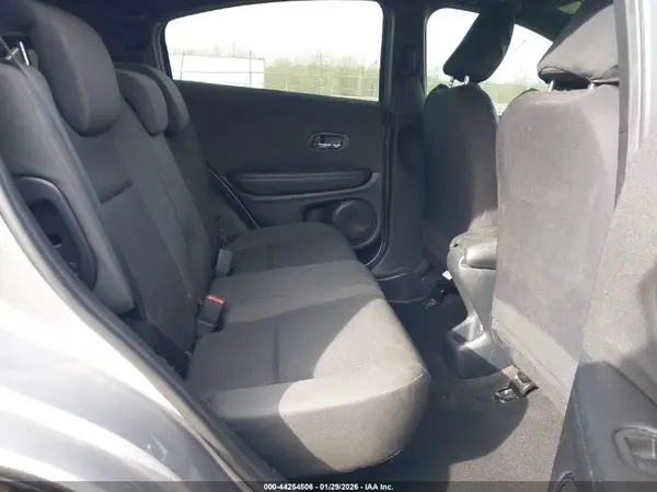 3CZRU6H17KG733831 2019 HONDA HR-V - Image 8
