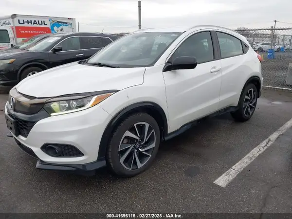 3CZRU6H17KM709093 2019 HONDA HR-V - Image 2