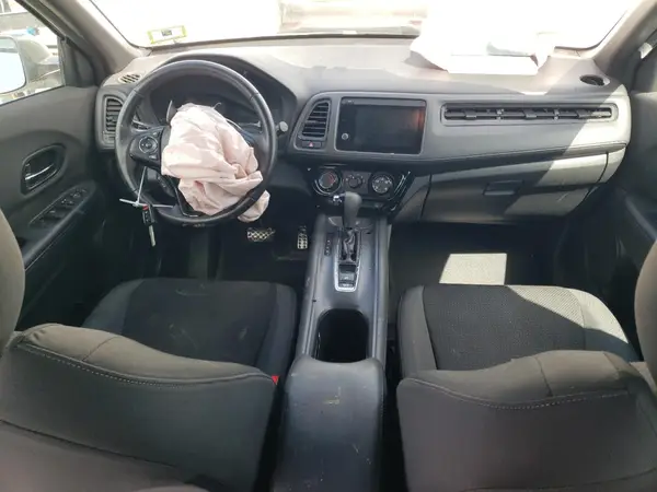 3CZRU6H17KM739310 2019 HONDA HR-V - Image 8