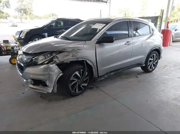 3CZRU6H17LM705417 2020 HONDA HR-V - Image 2