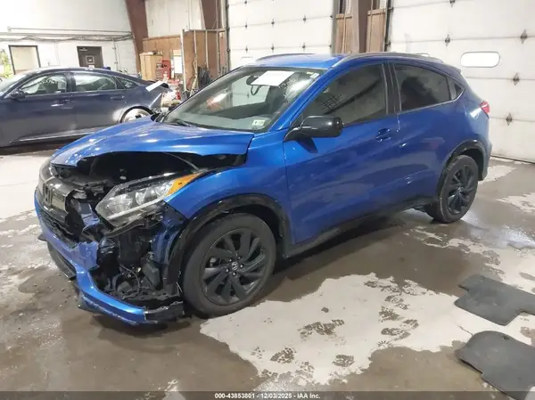 3CZRU6H17MM744090 2021 HONDA HR-V - Image 2