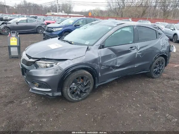 3CZRU6H17NM735813 2022 HONDA HR-V - Image 2