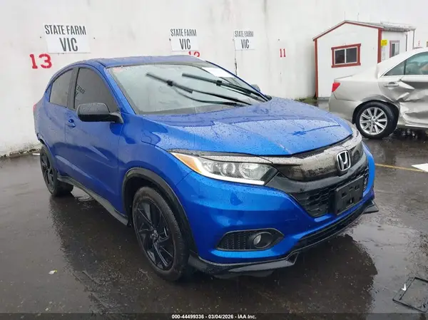 3CZRU6H17NM764048 2022 HONDA HR-V - Image 1