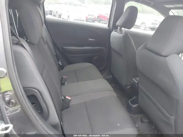 3CZRU6H18KG701261 2019 HONDA HR-V - Image 8