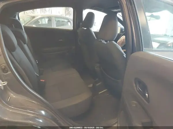3CZRU6H18KG706038 2019 HONDA HR-V - Image 8