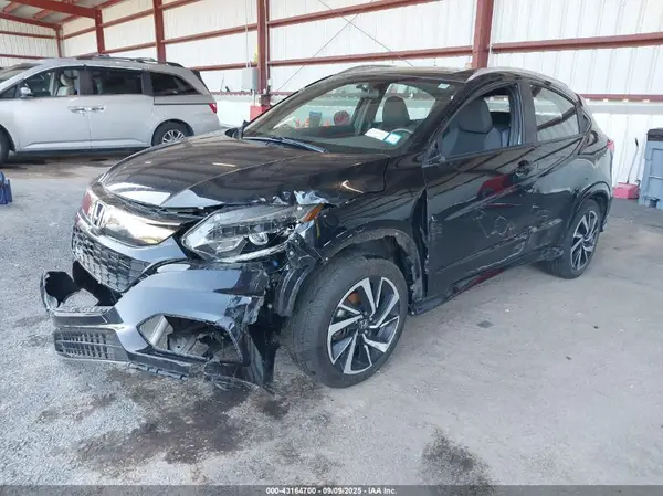 3CZRU6H18KG708436 2019 HONDA HR-V - Image 2