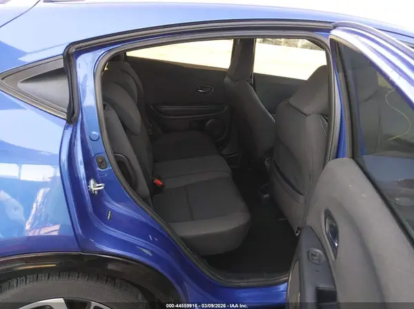3CZRU6H18KG713670 2019 HONDA HR-V - Image 8