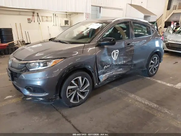 3CZRU6H18KG714916 2019 HONDA HR-V - Image 2