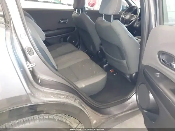 3CZRU6H18KG714916 2019 HONDA HR-V - Image 8