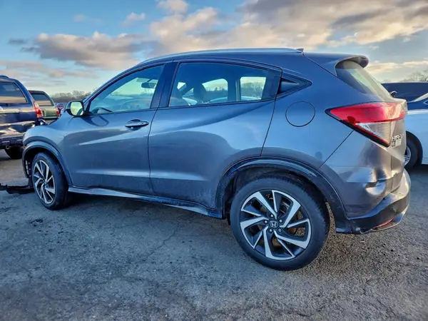 3CZRU6H18KG717931 2019 HONDA HR-V - Image 2