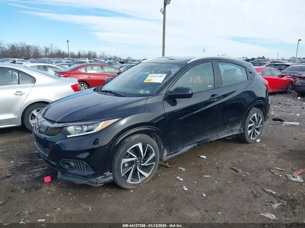 3CZRU6H18KG722241 2019 HONDA HR-V - Image 2