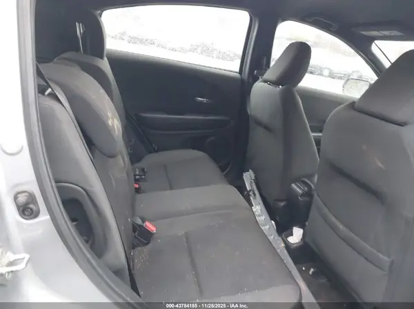 3CZRU6H18KG722935 2019 HONDA HR-V - Image 8
