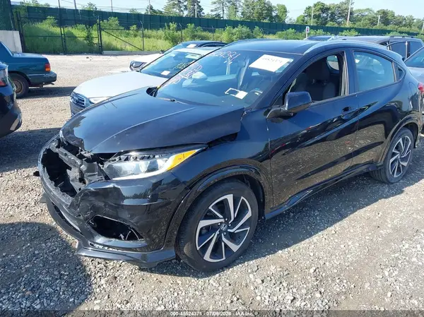 3CZRU6H18KG724958 2019 HONDA HR-V - Image 2