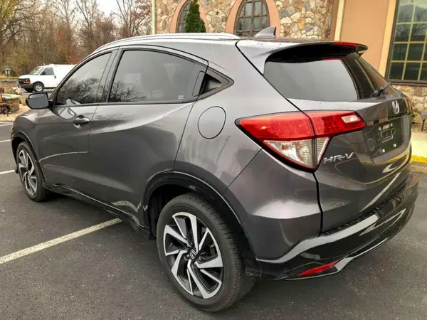 3CZRU6H18KG727620 2019 HONDA HR-V - Image 2