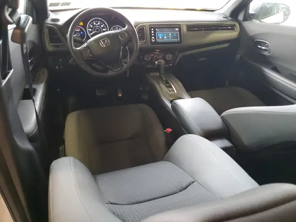 3CZRU6H18LM701330 2020 HONDA HR-V - Image 8