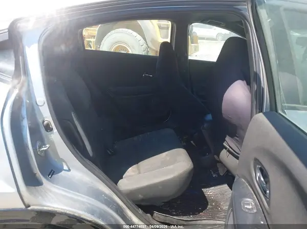 3CZRU6H18LM716264 2020 HONDA HR-V - Image 8
