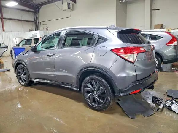 3CZRU6H18MM721546 2021 HONDA HR-V - Image 2