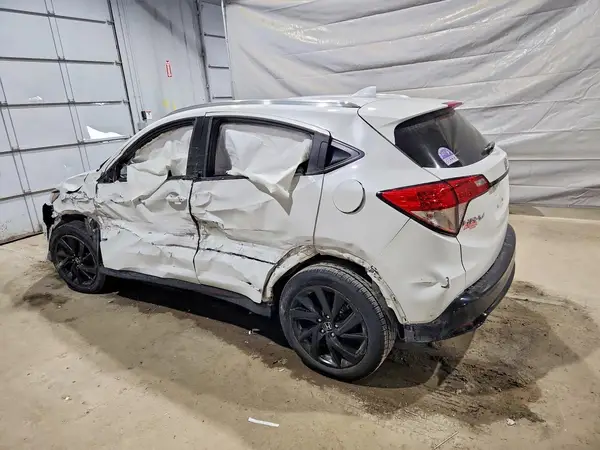 3CZRU6H18MM746589 2021 HONDA HR-V - Image 2