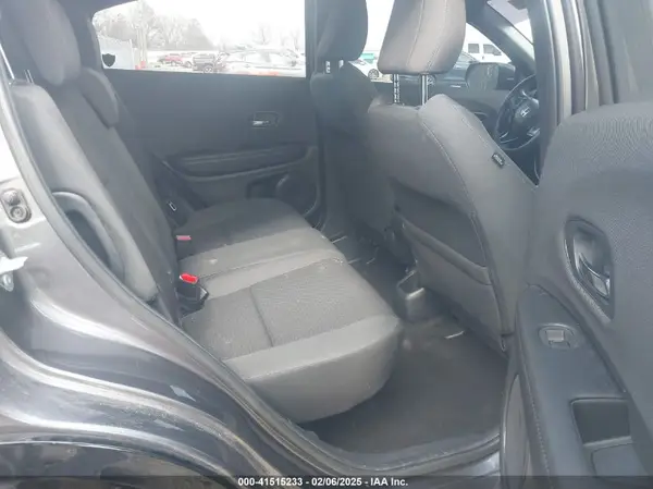 3CZRU6H18MM753722 2021 HONDA HR-V - Image 8