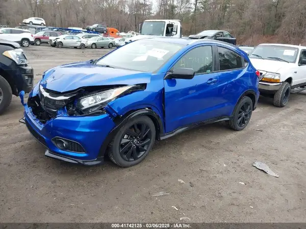 3CZRU6H18NM704652 2022 HONDA HR-V - Image 2