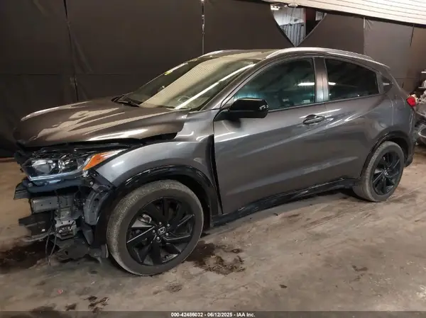 3CZRU6H18NM736811 2022 HONDA HR-V - Image 2