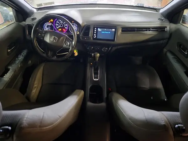 3CZRU6H19KG702077 2019 HONDA HR-V - Image 8
