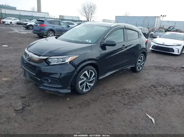 3CZRU6H19KG706808 2019 HONDA HR-V - Image 2