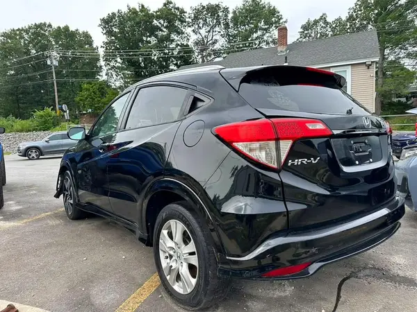3CZRU6H19KG712947 2019 HONDA HR-V - Image 2