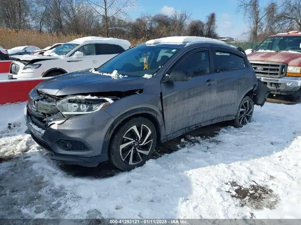 3CZRU6H19KG714164 2019 HONDA HR-V - Image 2