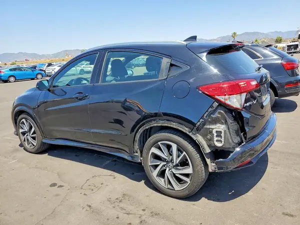 3CZRU6H19KG715184 2019 HONDA HR-V - Image 2