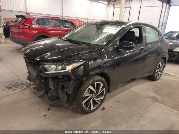 3CZRU6H19KG721518 2019 HONDA HR-V - Image 2