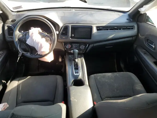3CZRU6H19KM738613 2019 HONDA HR-V - Image 8