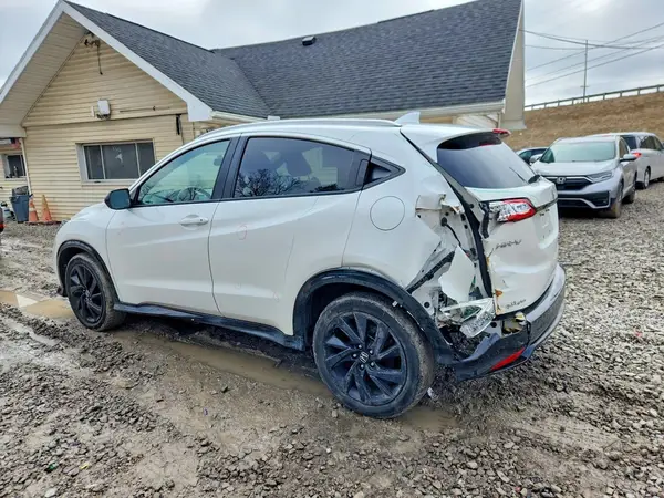 3CZRU6H19NM704479 2022 HONDA HR-V - Image 2