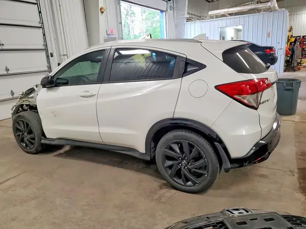 3CZRU6H19NM740687 2022 HONDA HR-V - Image 2