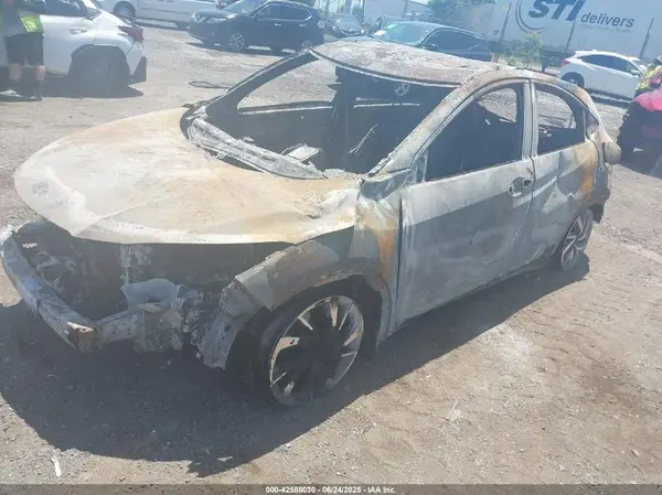 3CZRU6H1XKG703416 2019 HONDA HR-V - Image 2