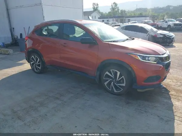 3CZRU6H1XKG704260 2019 HONDA HR-V - Image 1