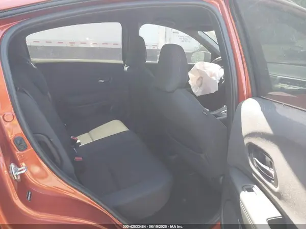 3CZRU6H1XKG710513 2019 HONDA HR-V - Image 8