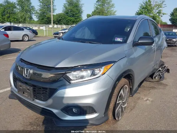 3CZRU6H1XKG720068 2019 HONDA HR-V - Image 2