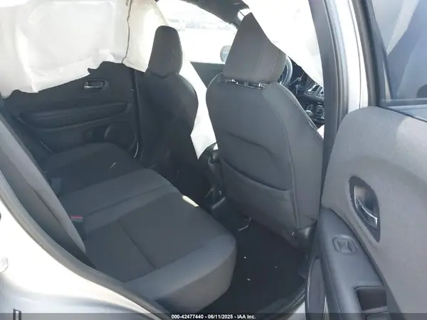 3CZRU6H1XKG720068 2019 HONDA HR-V - Image 8